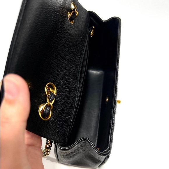 Gorgous VINTAGE Super RARE Chanel envelope flap 24k ghw BLACK CAVIAR - Picture 12 of 16